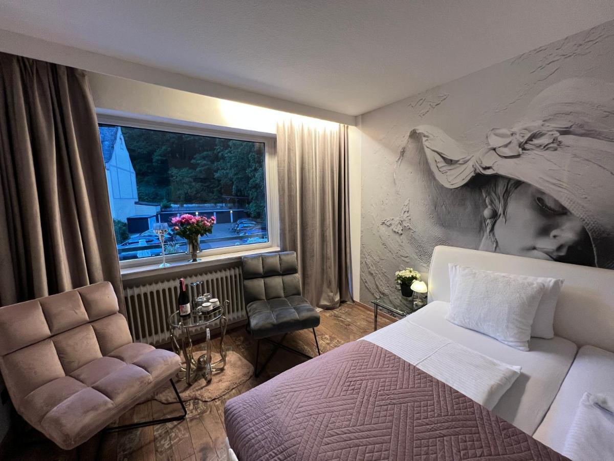 Hotel Schwanenweiher Bad Bertrich Exteriör bild